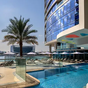 Hilton Creek & Residences Отель